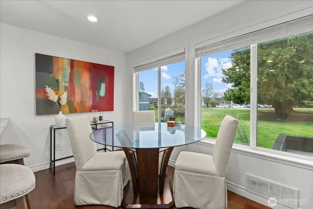 $3,150 | 11120 Northeast 68th Street, Unit B105, Kirkland, WA 98033