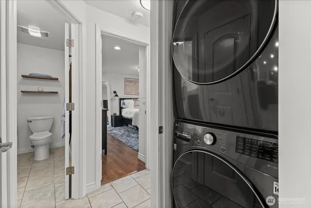 $3,150 | 11120 Northeast 68th Street, Unit B105, Kirkland, WA 98033