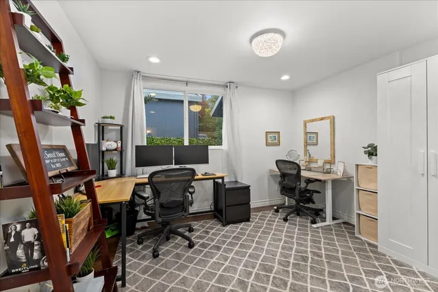 $3,150 | 11120 Northeast 68th Street, Unit B105, Kirkland, WA 98033