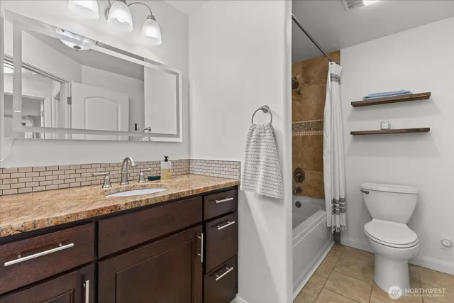 $3,150 | 11120 Northeast 68th Street, Unit B105, Kirkland, WA 98033