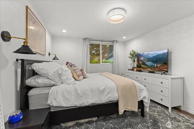 $3,150 | 11120 Northeast 68th Street, Unit B105, Kirkland, WA 98033