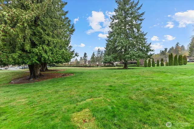 $3,150 | 11120 Northeast 68th Street, Unit B105, Kirkland, WA 98033