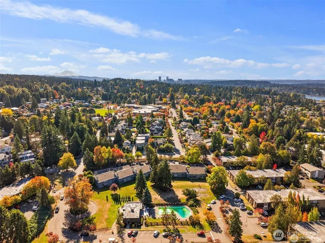 $3,150 | 11120 Northeast 68th Street, Unit B105, Kirkland, WA 98033