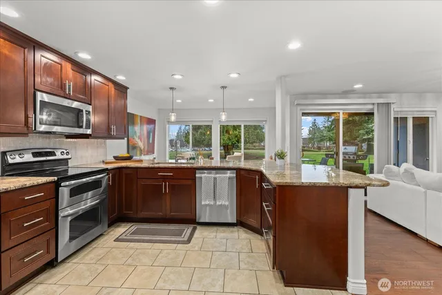 $3,150 | 11120 Northeast 68th Street, Unit B105, Kirkland, WA 98033