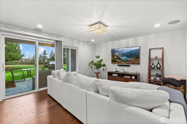 $3,150 | 11120 Northeast 68th Street, Unit B105, Kirkland, WA 98033