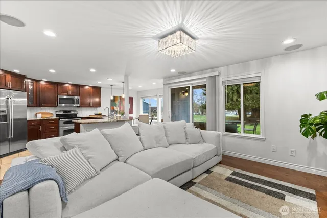 $3,150 | 11120 Northeast 68th Street, Unit B105, Kirkland, WA 98033