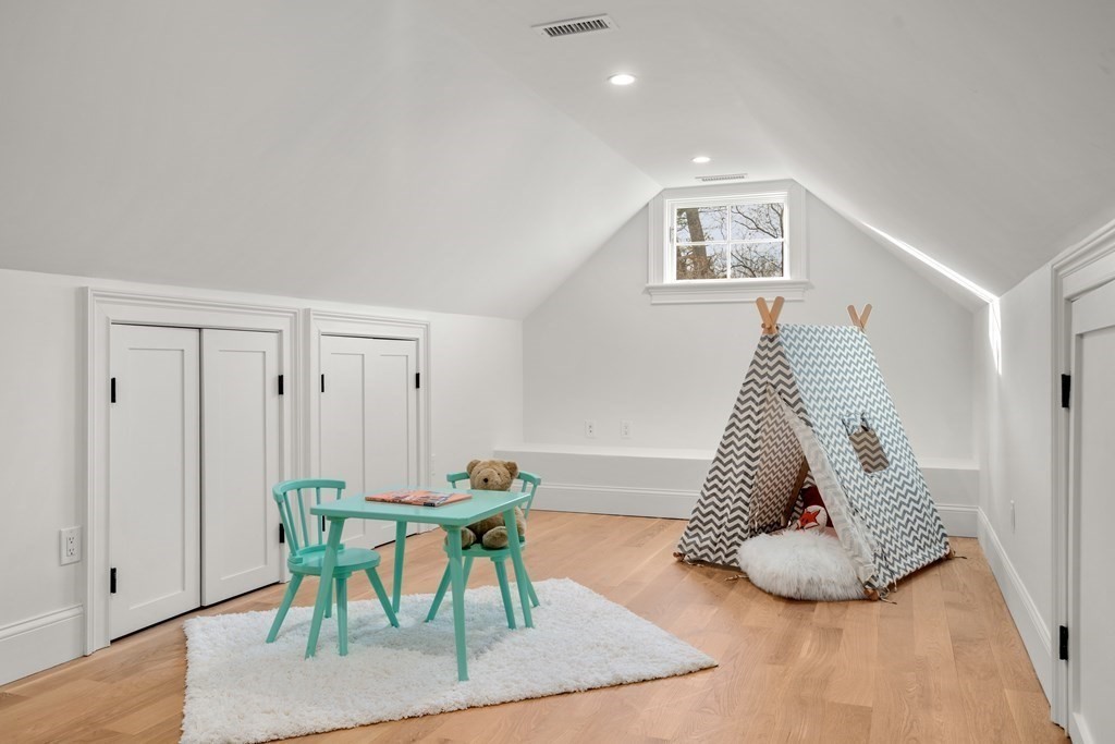 137 Intervale Road Newton, MA 02467 - Photo 21 of 41