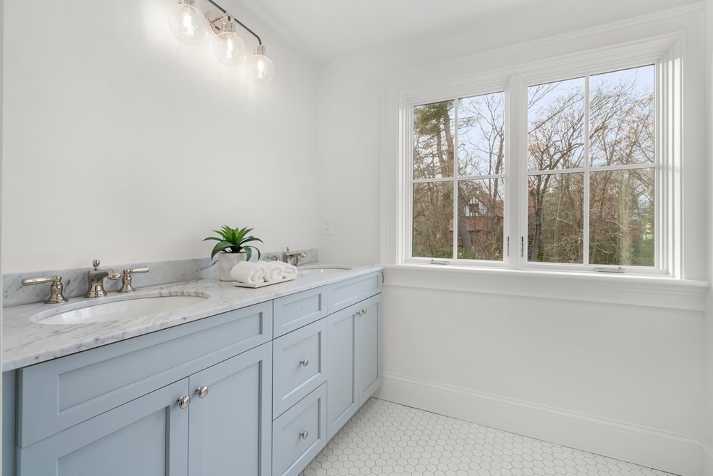 137 Intervale Road Newton, MA 02467 - Photo 24 of 41