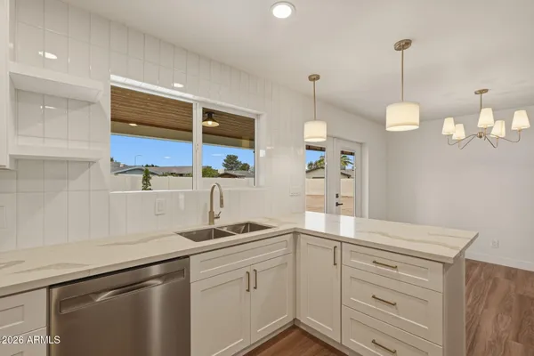 $567,000 | 1304 East Hackamore Street, Mesa, AZ 85203