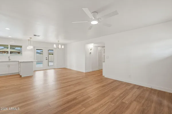 $567,000 | 1304 East Hackamore Street, Mesa, AZ 85203