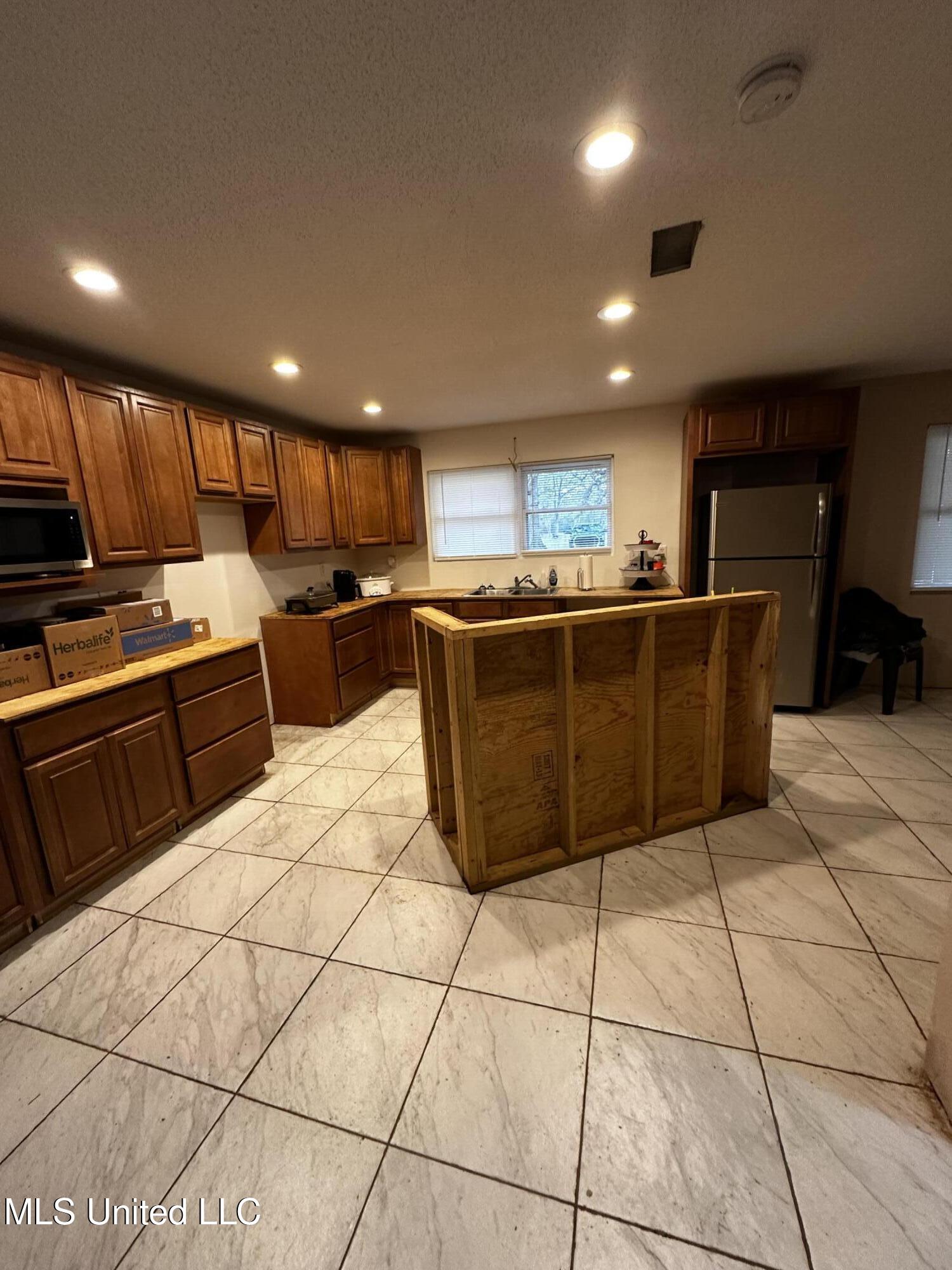 10132 Graystone Drive Moss Point, MS 39562 - Photo 3 of 8 IMG_0783