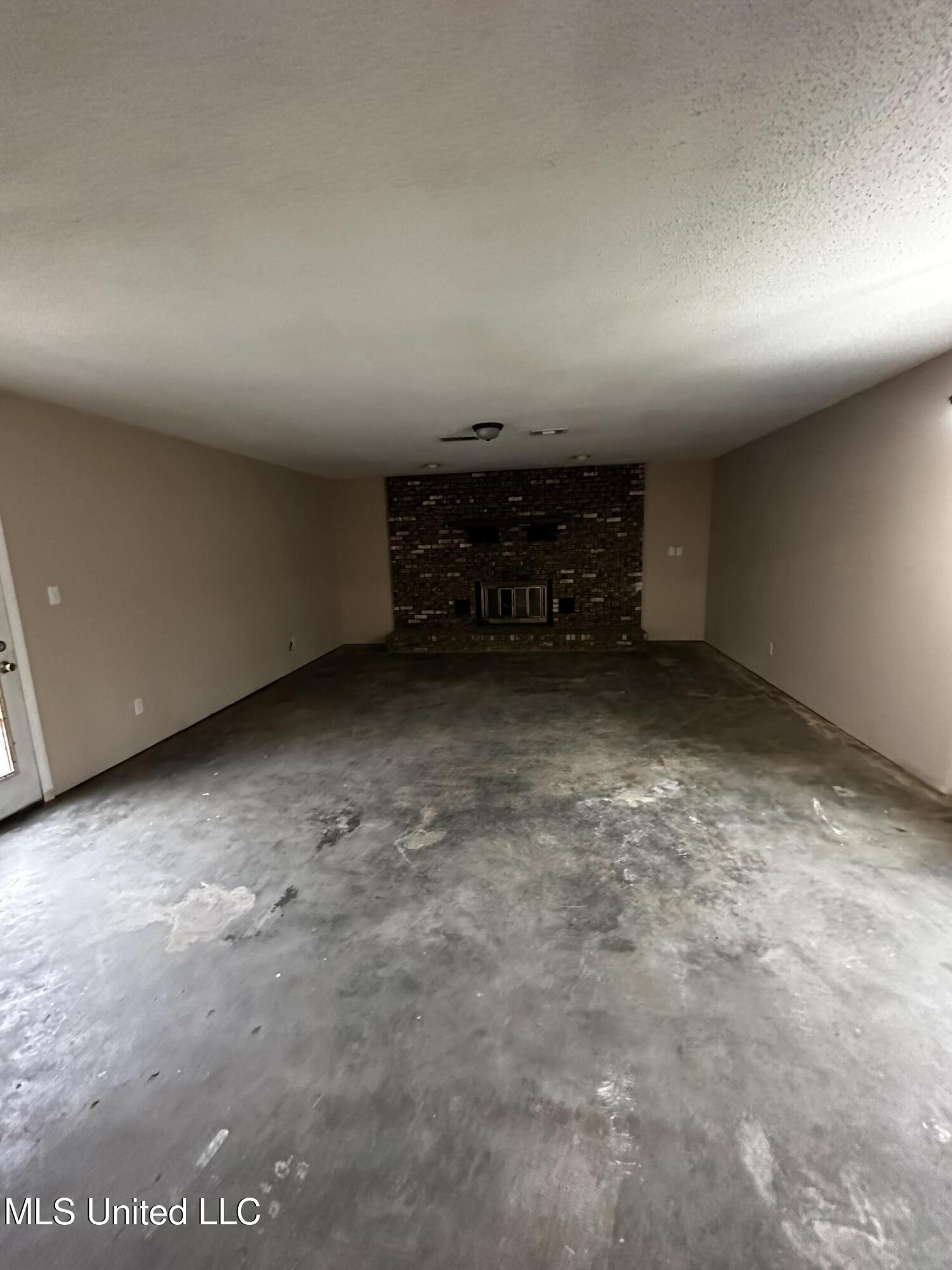 10132 Graystone Drive Moss Point, MS 39562 - Photo 7 of 8 IMG_0761