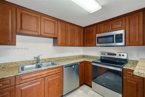 $3,500 | 101 Sidonia Avenue, Unit 404, Coral Gables, FL 33134