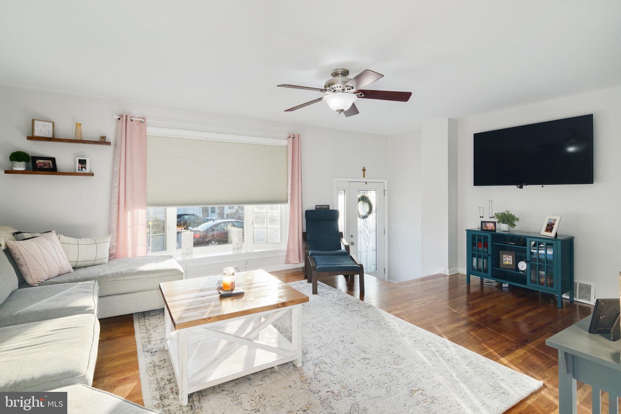12700 Elnora Road Philadelphia, PA 19154 - Photo 7 of 35