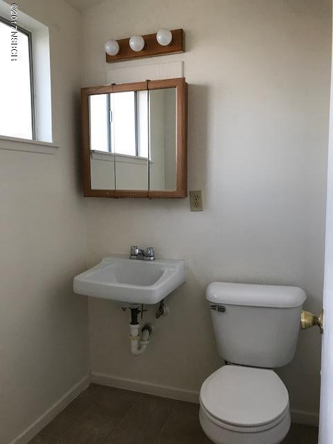 3632 Rucker Road Lompoc, CA 93436 - Photo 7 of 13 bthrm 2