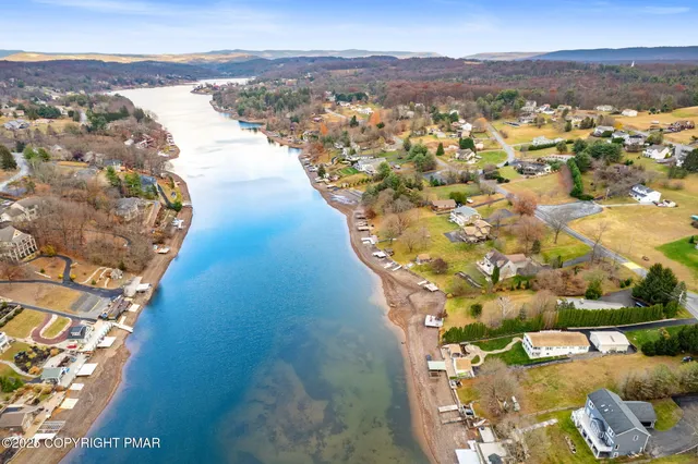 $679,900 | 614 Wynonah Drive, Auburn, PA 17922