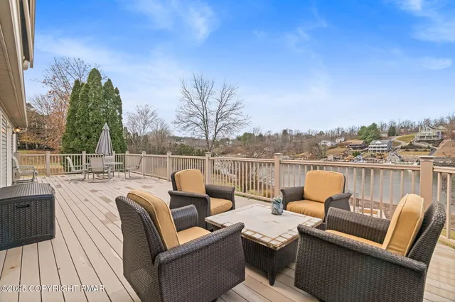 $679,900 | 614 Wynonah Drive, Auburn, PA 17922