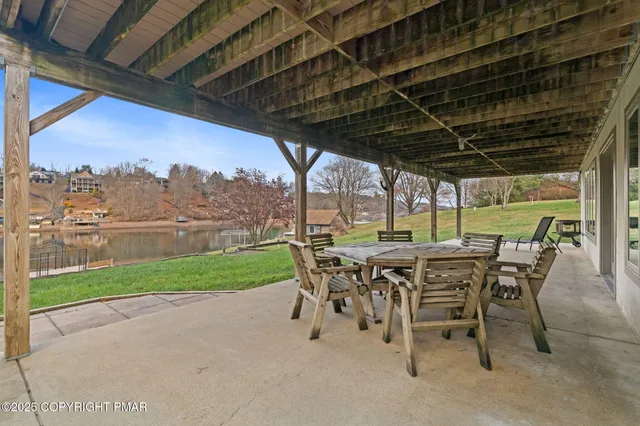 $679,900 | 614 Wynonah Drive, Auburn, PA 17922