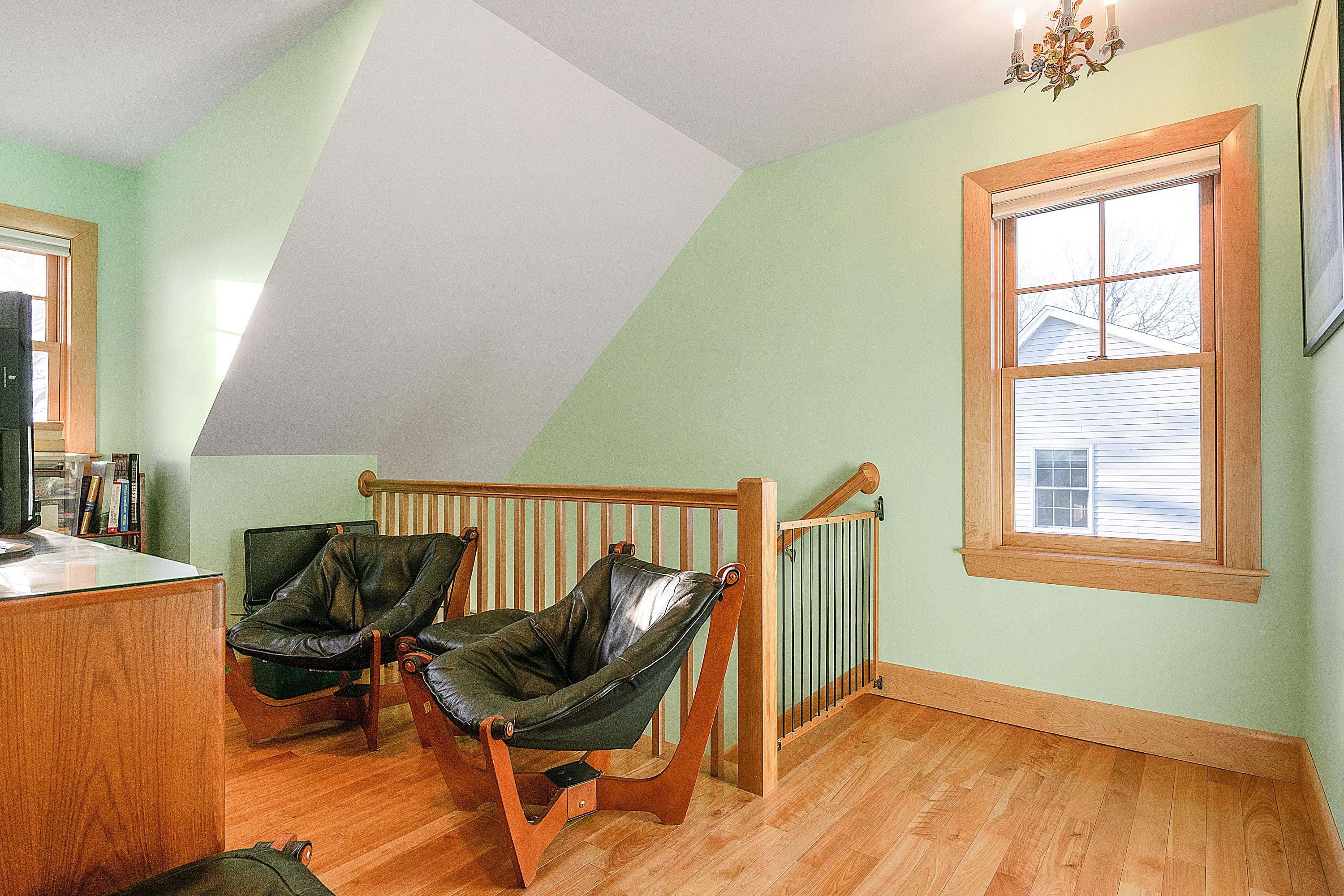 330 Drakes Island Road Wells, ME 04090 - Photo 20 of 38 Sitting/TV area