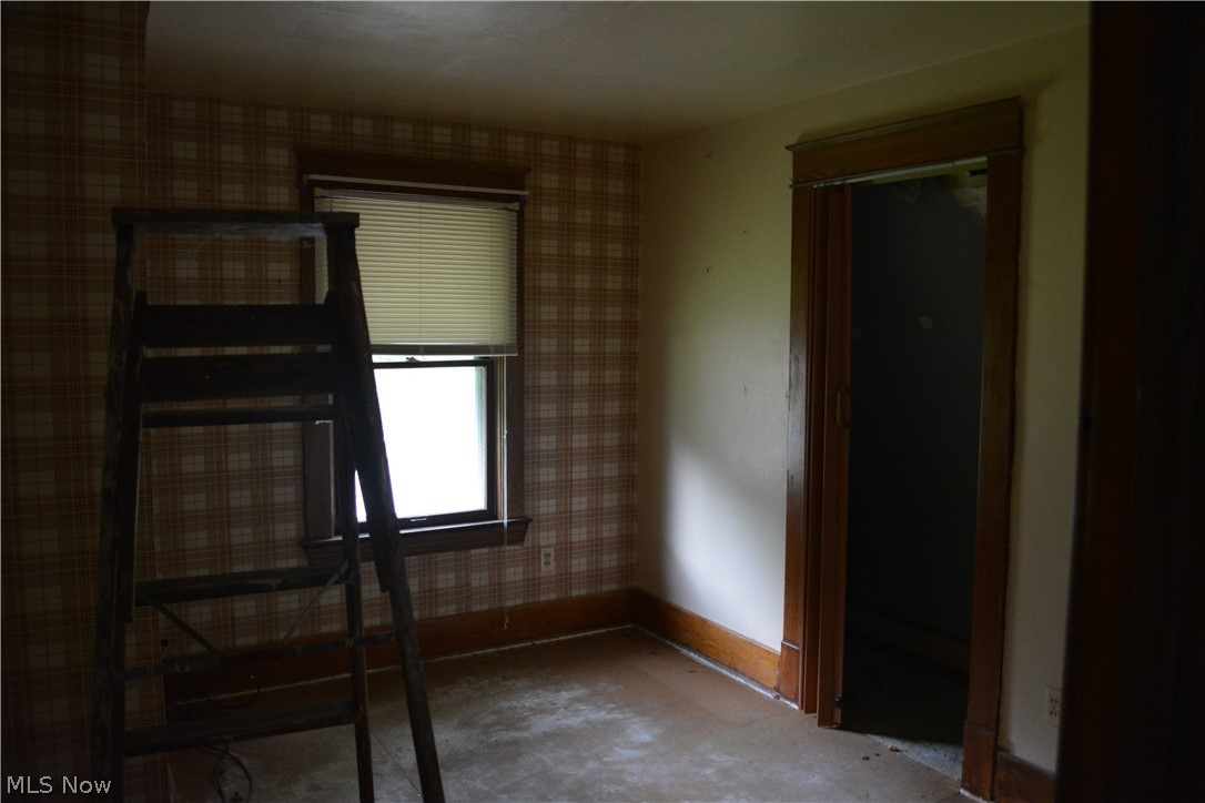 184 Mathews Road Youngstown, OH 44512 - Photo 5 of 10 Gallery Image 5