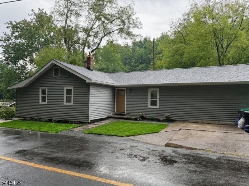 213 York Road Milford, NJ 08848 - Photo 1 of 5 Gallery Image 1