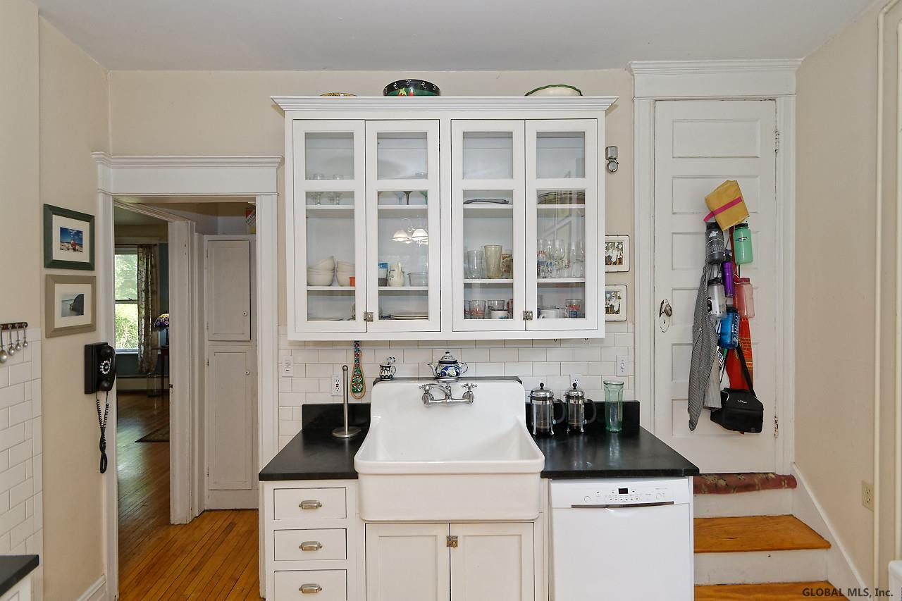1172 Rugby Road Schenectady, NY 12308 - Photo 23 of 43 Photo 23