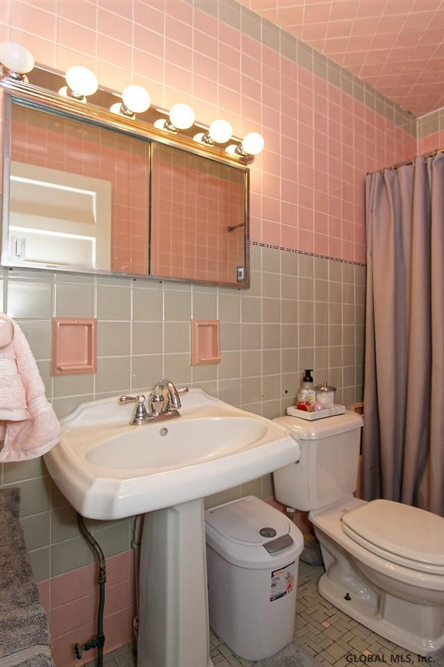 1172 Rugby Road Schenectady, NY 12308 - Photo 33 of 43 Photo 33