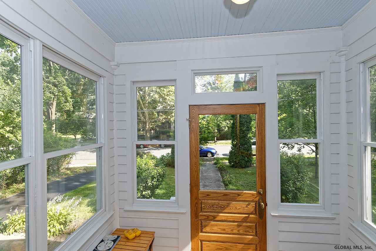 1172 Rugby Road Schenectady, NY 12308 - Photo 5 of 43 Photo 5