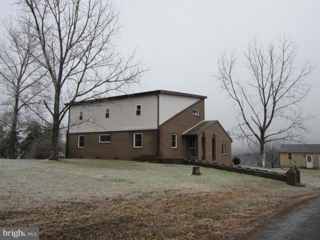 9649 Winchester Grade Road Berkeley Springs, WV 25411 - Photo 1 of 14 Exterior (Front)