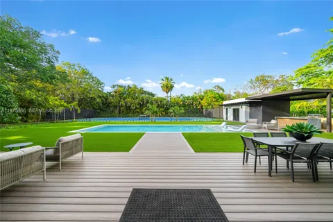$10,400,000 | 6445 Southwest 129th Terrace, Pinecrest, FL 33156