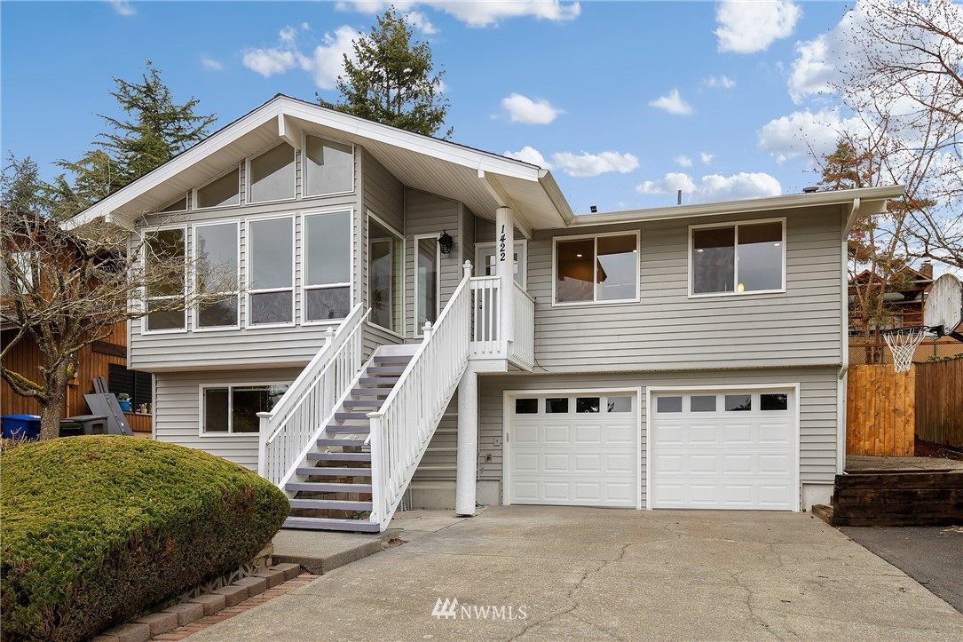1422 Dayton Court Northeast Renton, WA 98056 - Photo 2 of 25