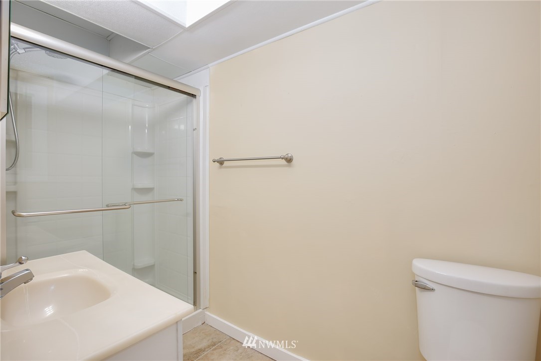 1422 Dayton Court Northeast Renton, WA 98056 - Photo 23 of 25