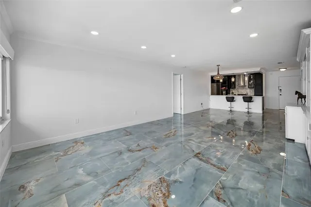 $2,500 | 100 Bluff View Drive, Unit 306C, Belleair Bluffs, FL 33770