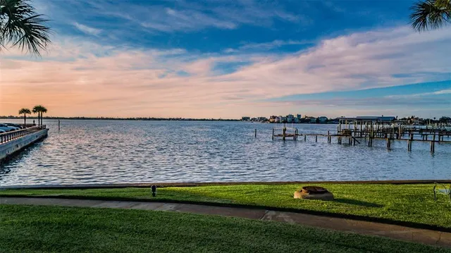 $2,500 | 100 Bluff View Drive, Unit 306C, Belleair Bluffs, FL 33770