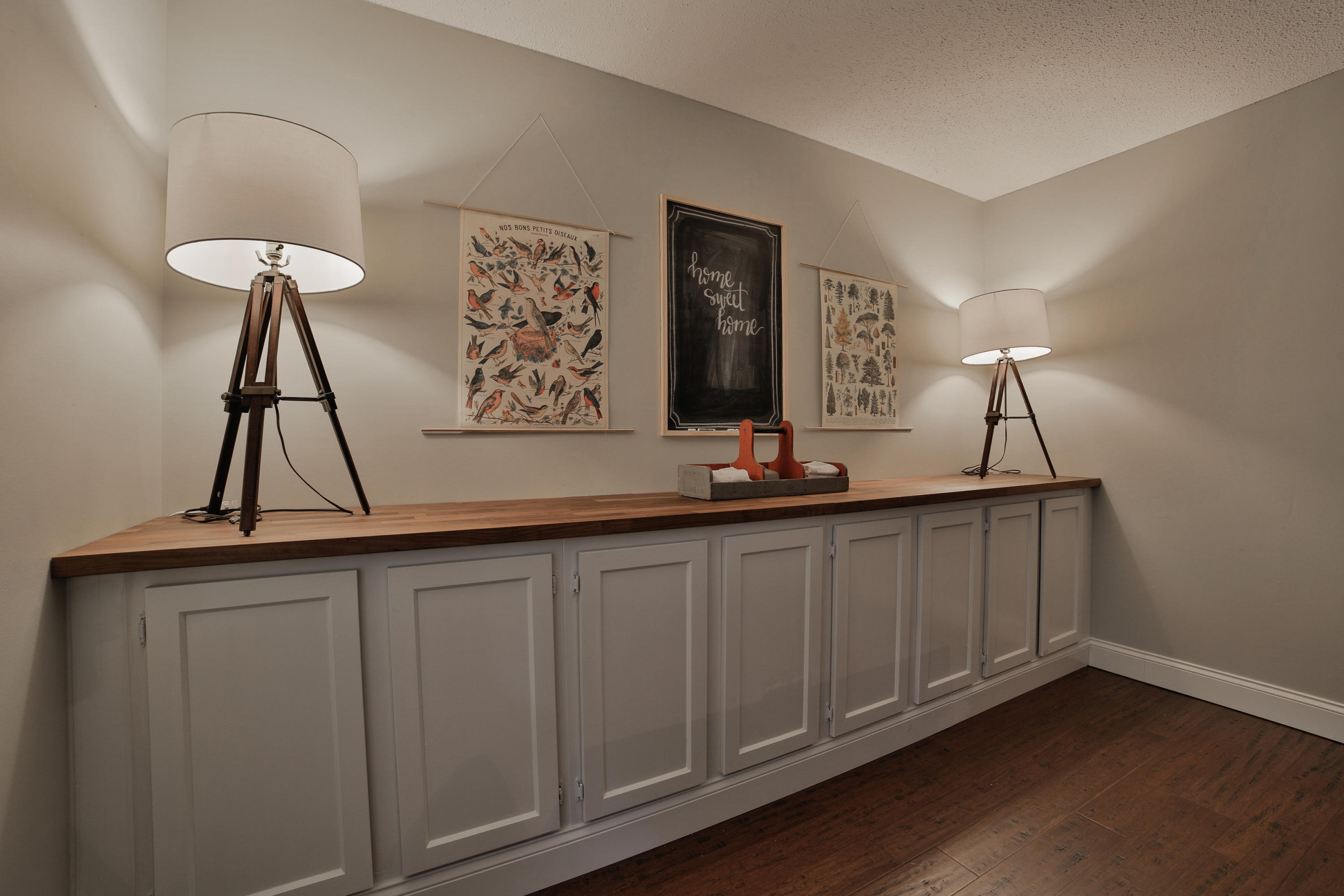 5618 Cold Springs Road Hixson, TN 37343 - Photo 8 of 30 built in cabinet