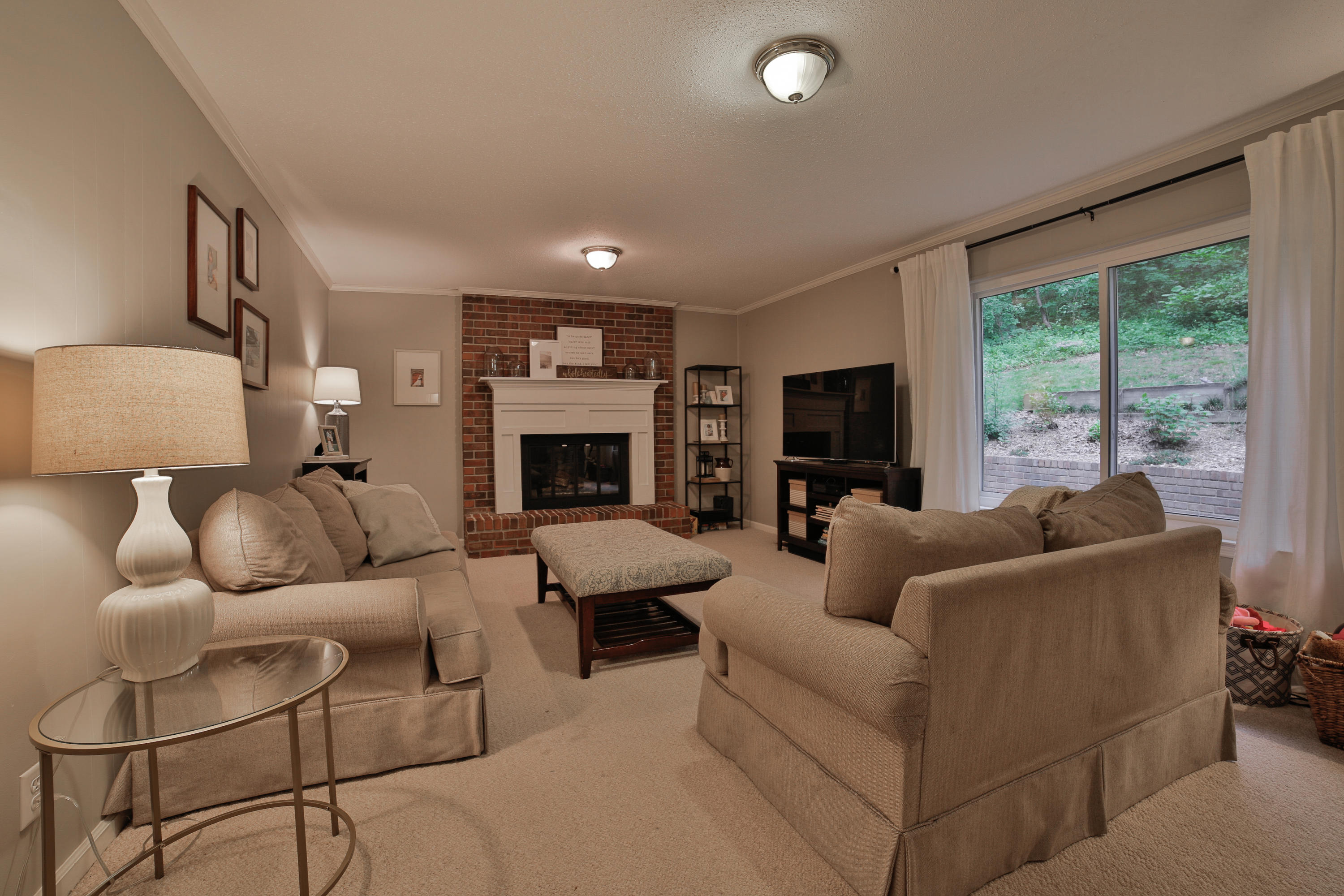 5618 Cold Springs Road Hixson, TN 37343 - Photo 10 of 30 living room
