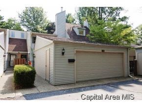 31 Country Place Springfield, IL 62703 - Photo 2 of 24