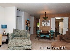 31 Country Place Springfield, IL 62703 - Photo 22 of 24