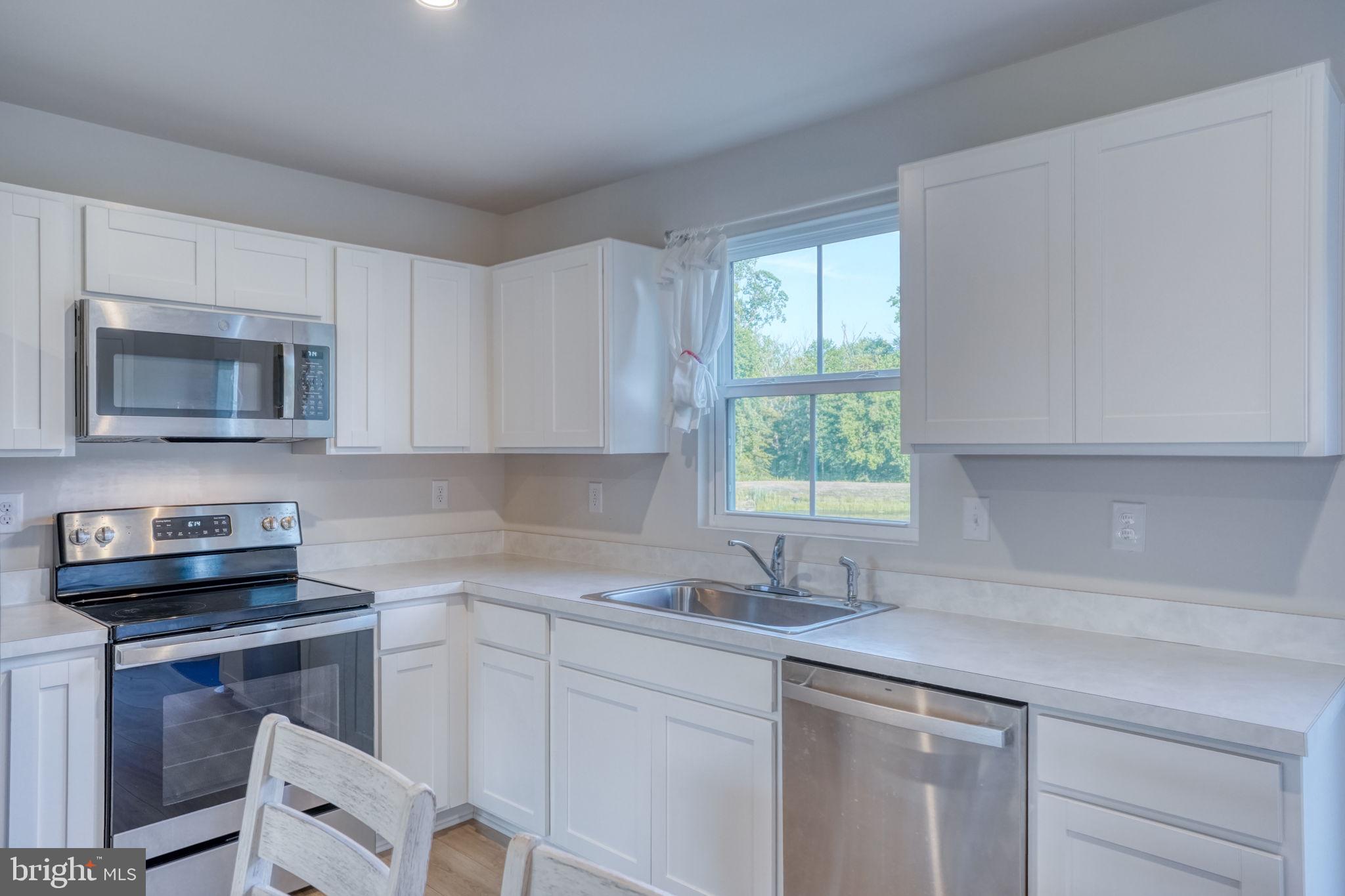 135 Gypsum Road Dover, DE 19904 - Photo 19 of 38 Kitchen