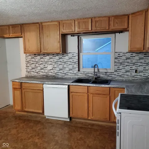 $129,900 | 1022 West Raymond Street, Brownstown, IN 47220