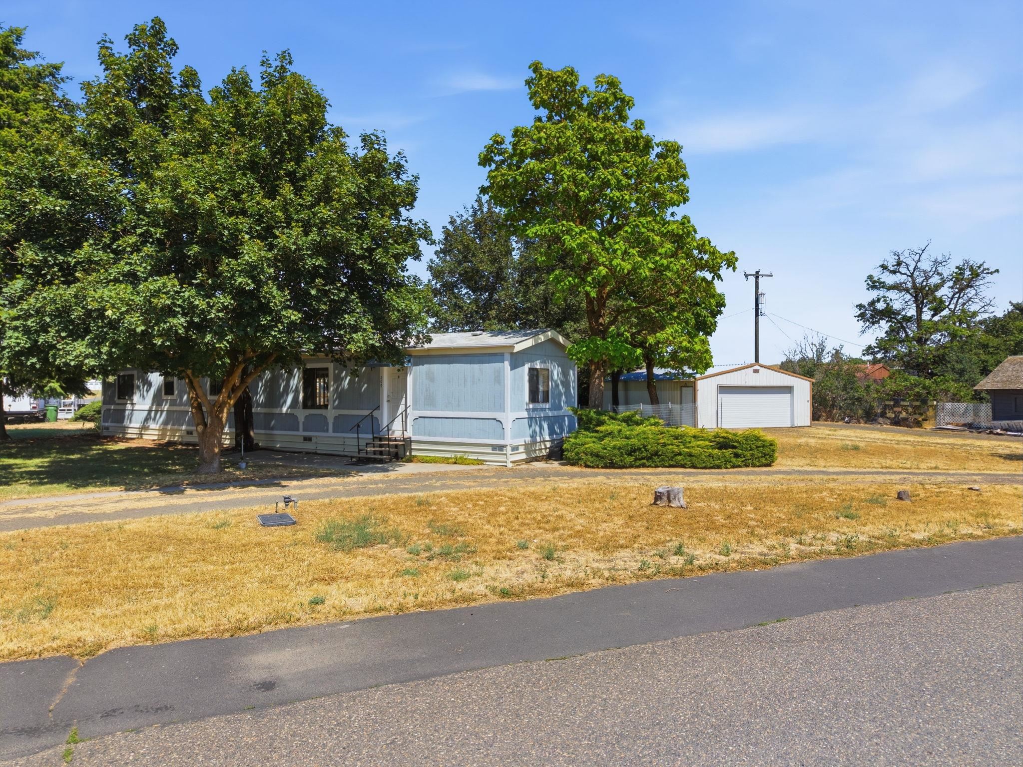 209 Clark Avenue Lacrosse, WA 99143 - Photo 9 of 48