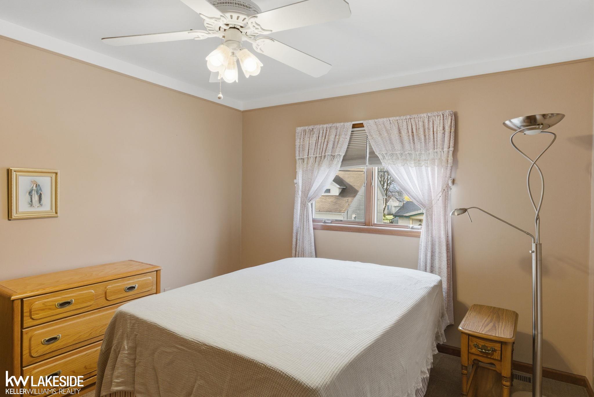 140 Kenyon Road Algonac, MI 48001 - Photo 20 of 42 50195247-2e538178-d95f-4b73-b289-282b6ea265b3.JPG
