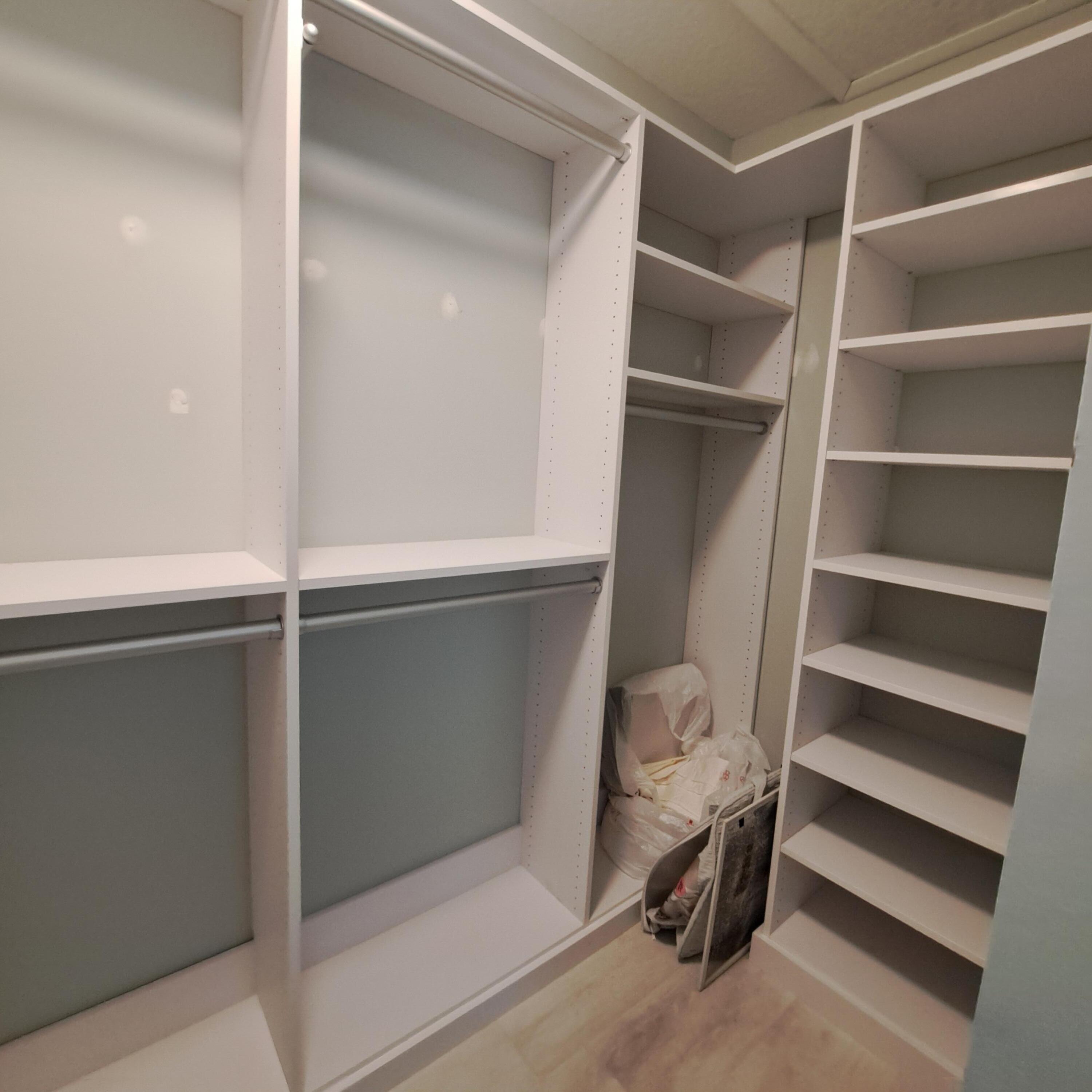 904 Ocean Dunes Circle Jupiter, FL 33477 - Photo 20 of 49 a room with white walls