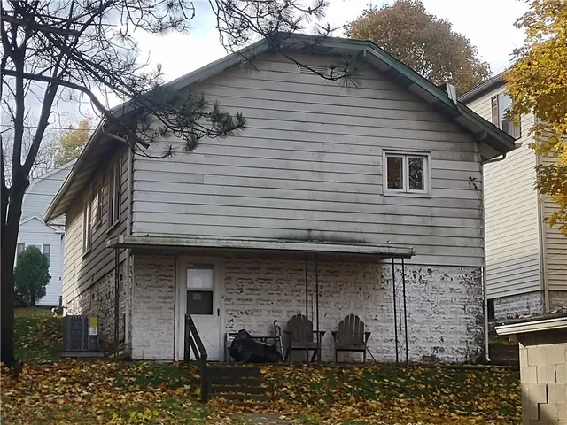 $58,500 | 76 Summit Avenue, Ellwood City, PA 16117