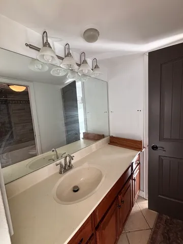 $165,000 | 15810 Highway 173, Unit 1F, Harvard, IL 60033