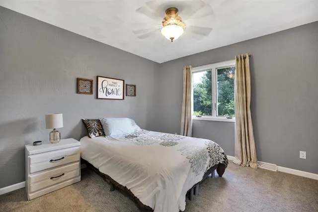 $449,900 | 680 West Main Street, Evansville, WI 53536