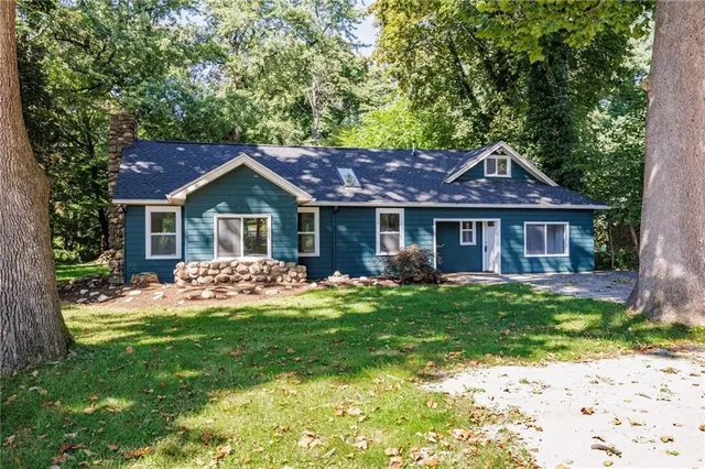 $2,500 | 1671 Creek Street, Penfield, NY 14625