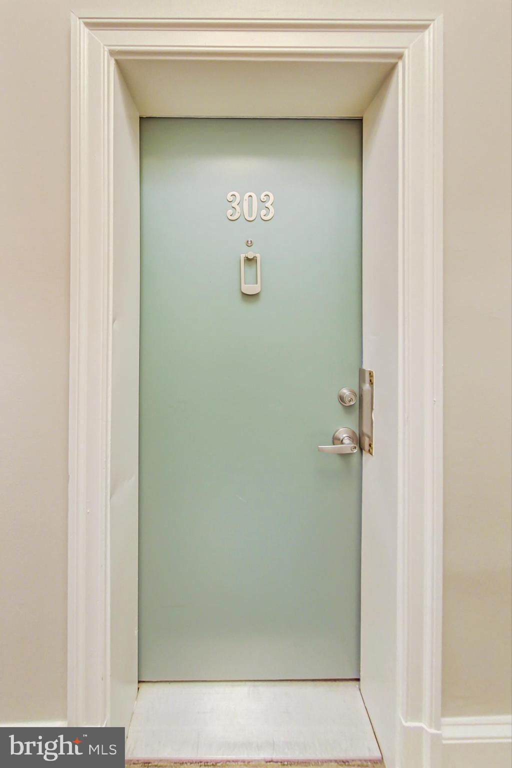 1451 Park Road Northwest, Unit 303 Washington, DC 20010 - Photo 5 of 27 a view of a hallway