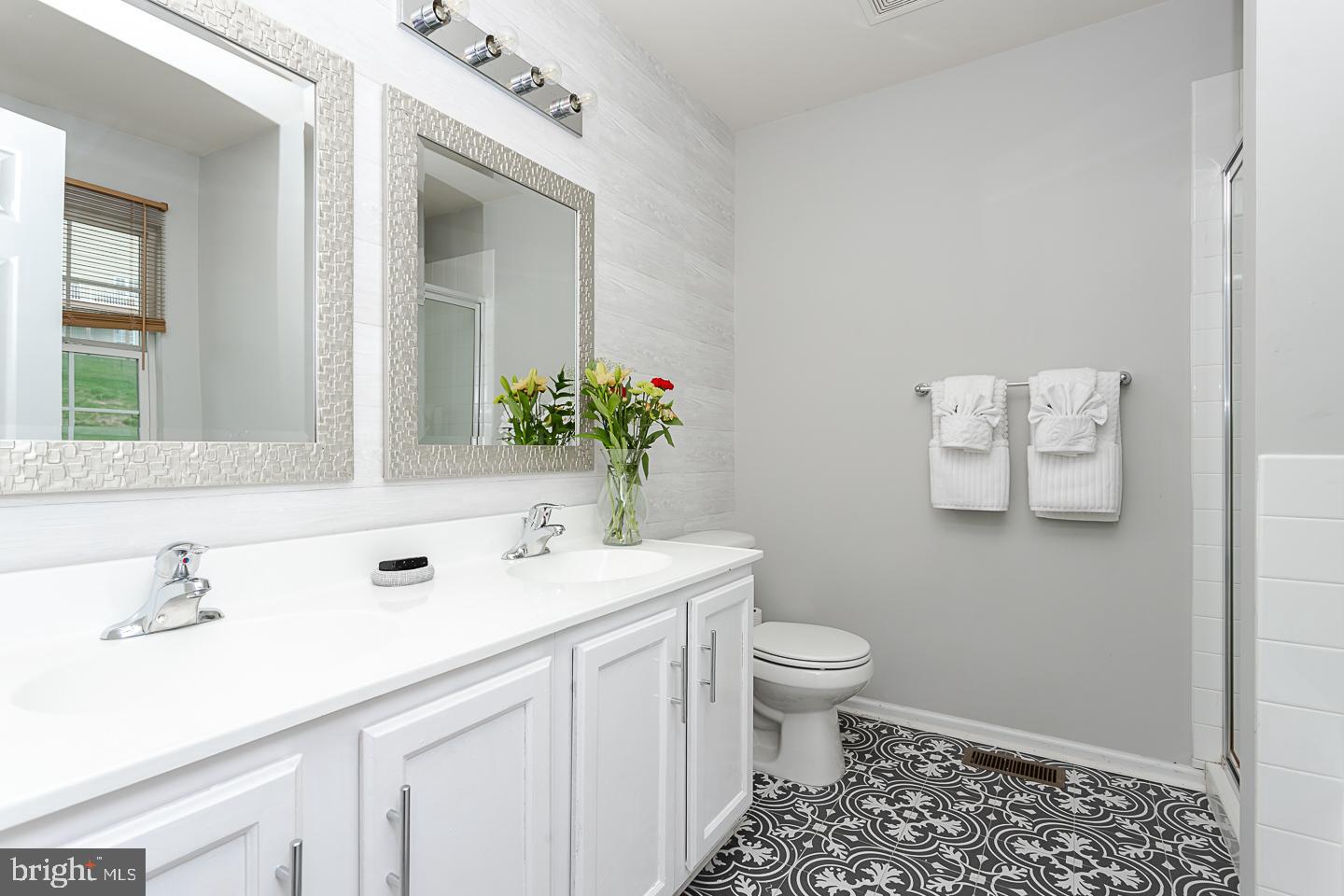 2746 Shelburne Road Downingtown, PA 19335 - Photo 22 of 31 Owner's Suite Bath