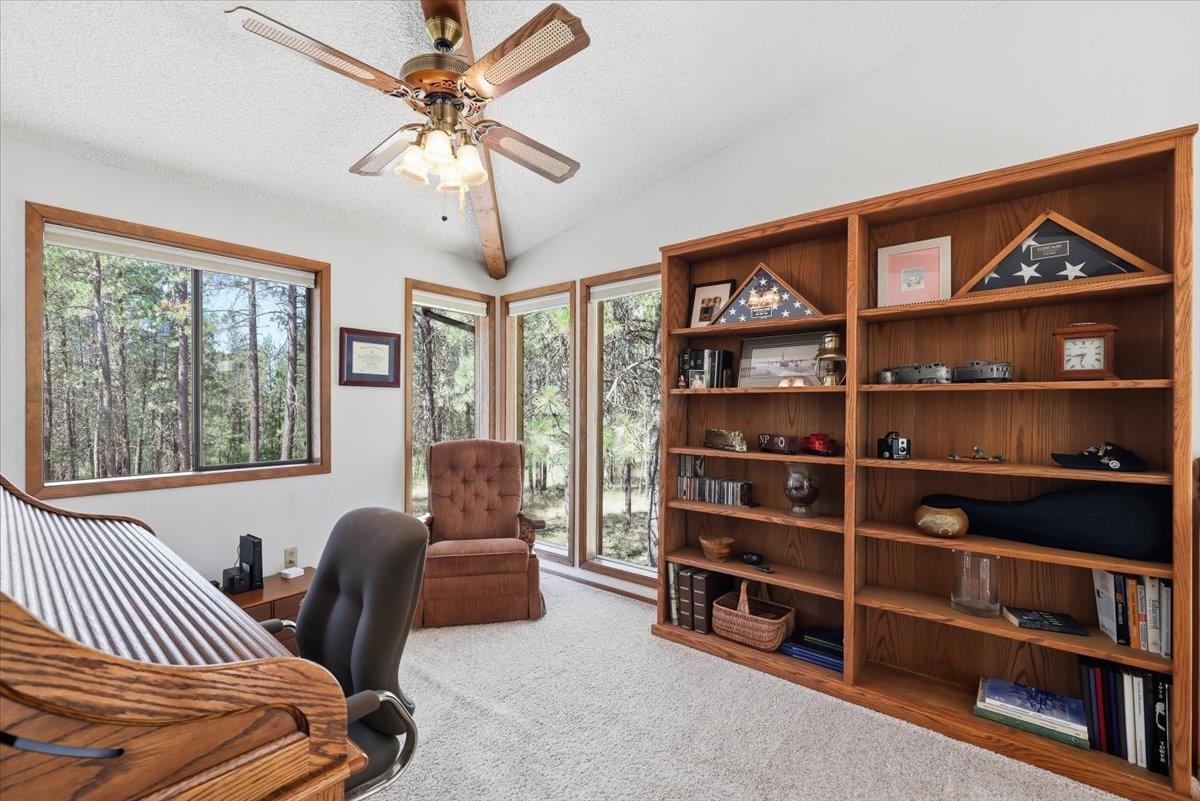 4605 West Pinto Road Cheney, WA 99004 - Photo 18 of 48